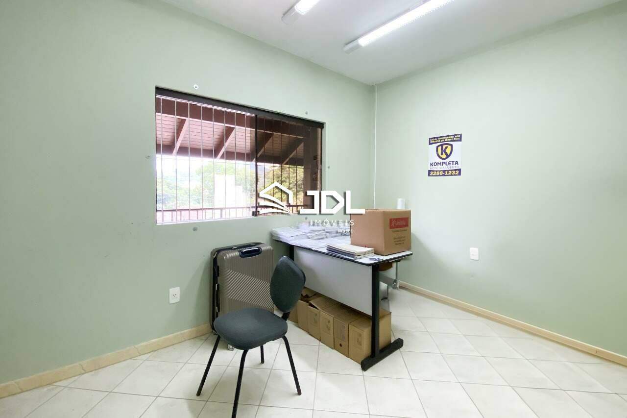 Casa à venda no bairro Escola Agrícola: 