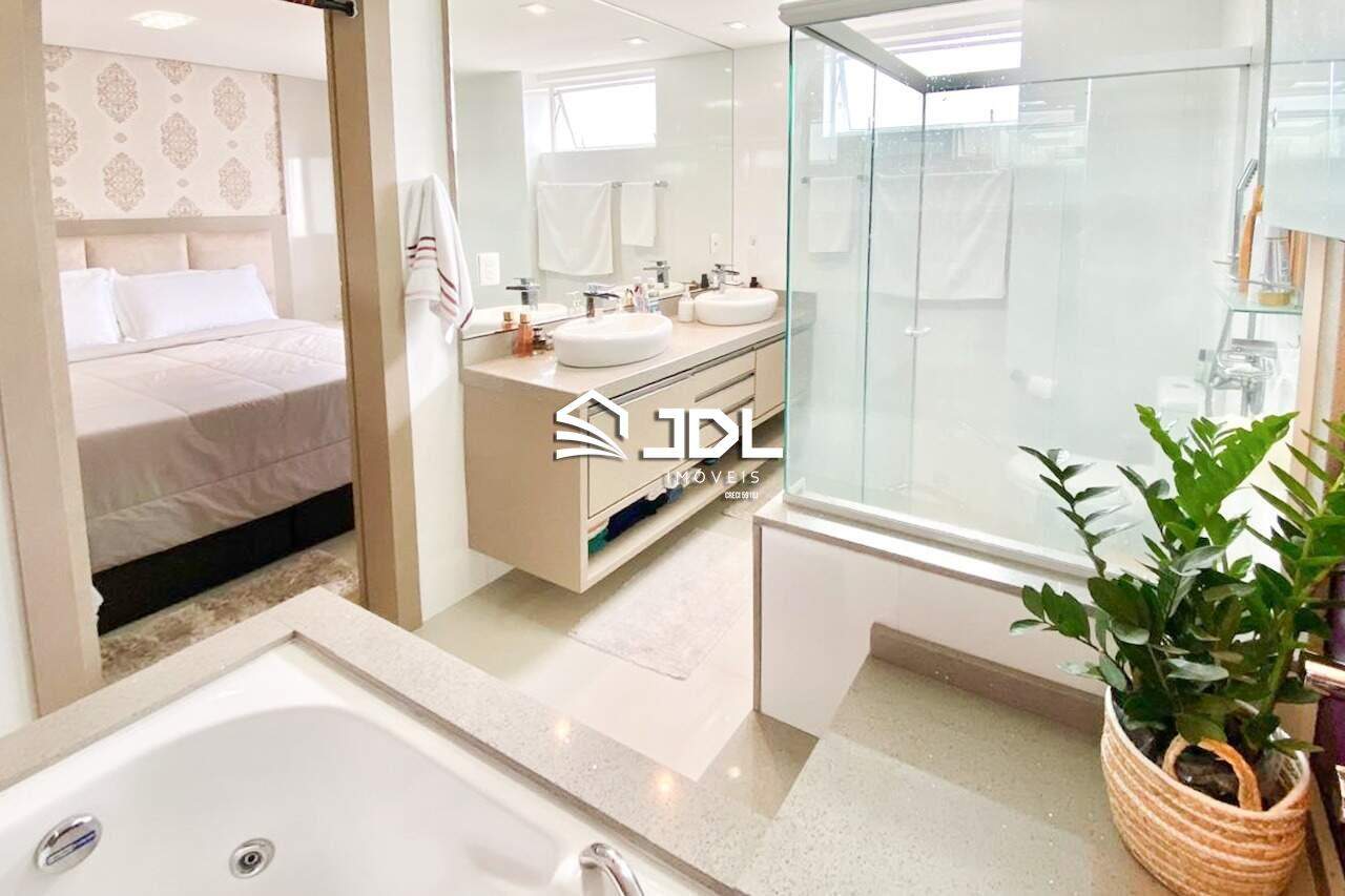 Apartamento à venda no bairro Vila Nova: 