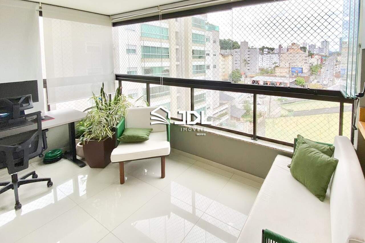 Apartamento à venda no bairro Vila Nova: