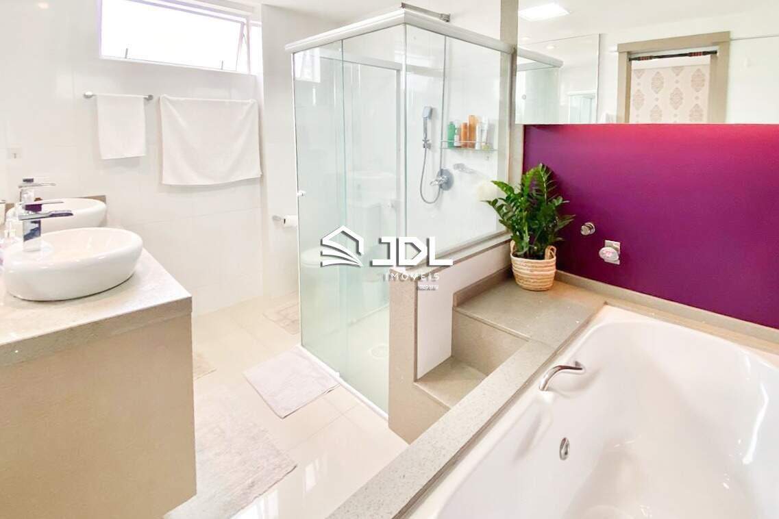 Apartamento à venda no bairro Vila Nova: 