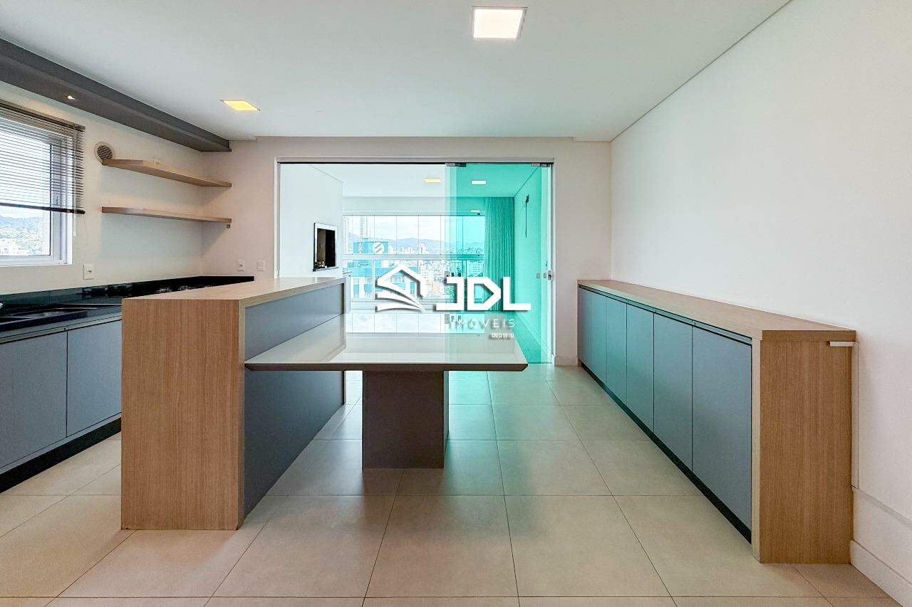 Apartamento à venda no bairro Victor Konder: 