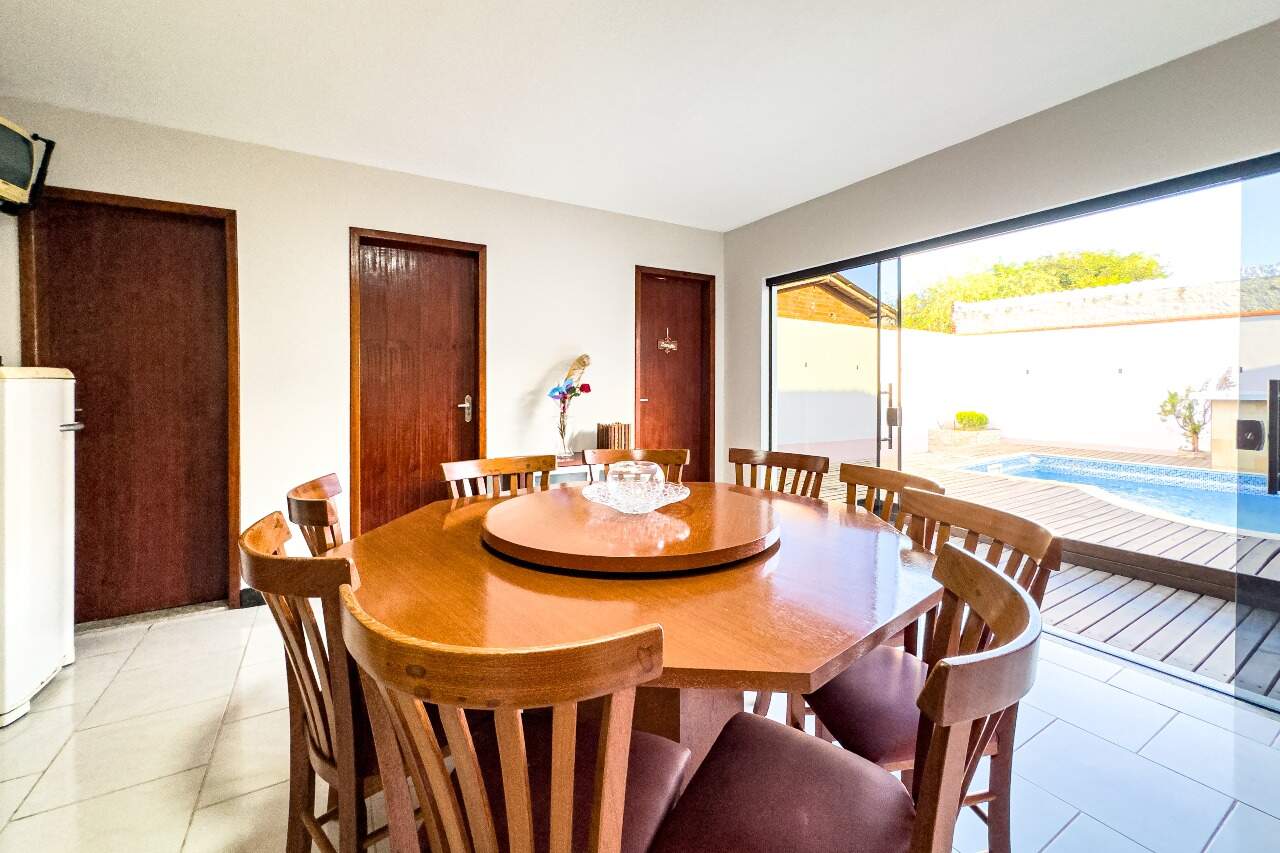 Casa à venda no bairro Itoupavazinha: 