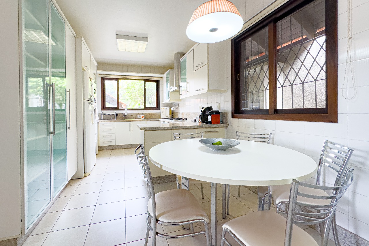 Casa à venda no bairro Velha: 