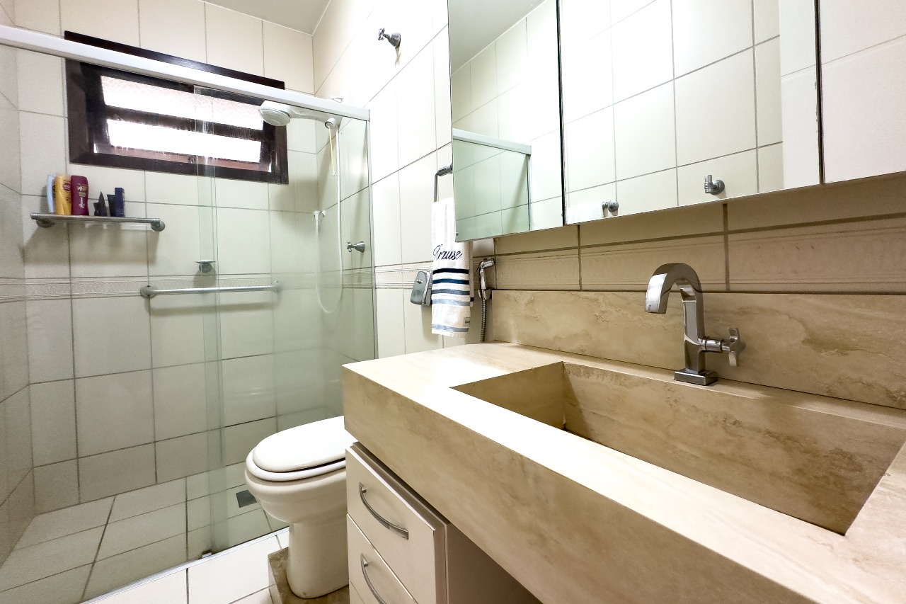 Casa à venda no bairro Velha: 