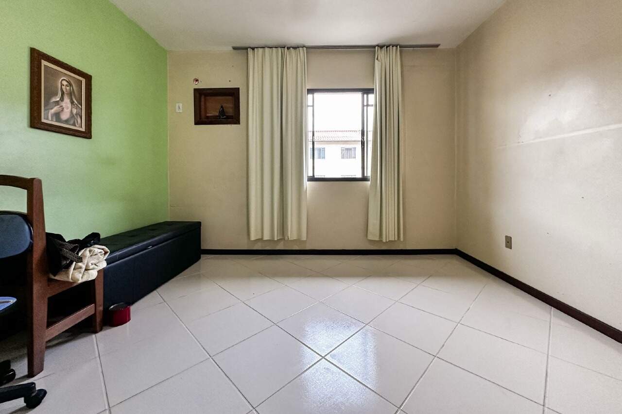 Apartamento à venda no bairro Água Verde: 