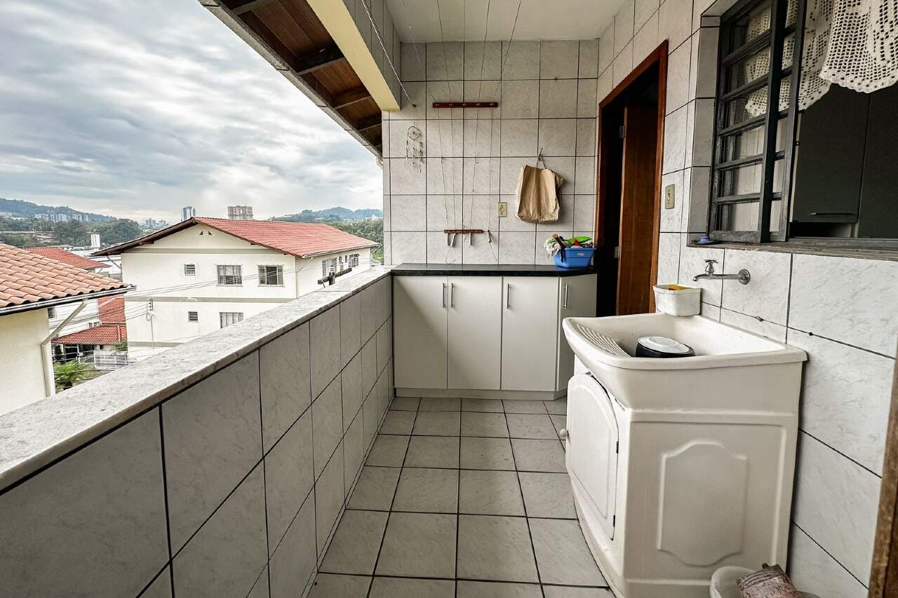 Apartamento à venda no bairro Água Verde: 