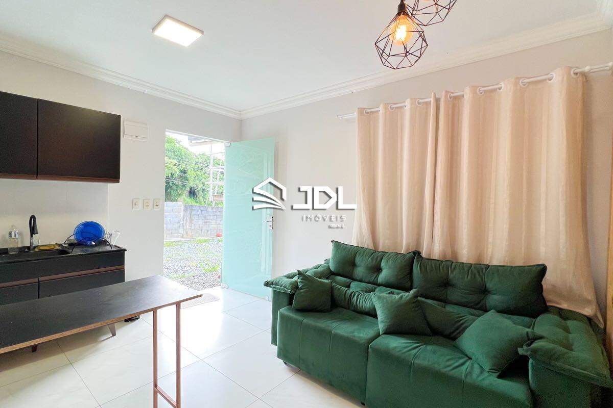 Casa à venda no bairro Escola Agrícola: 