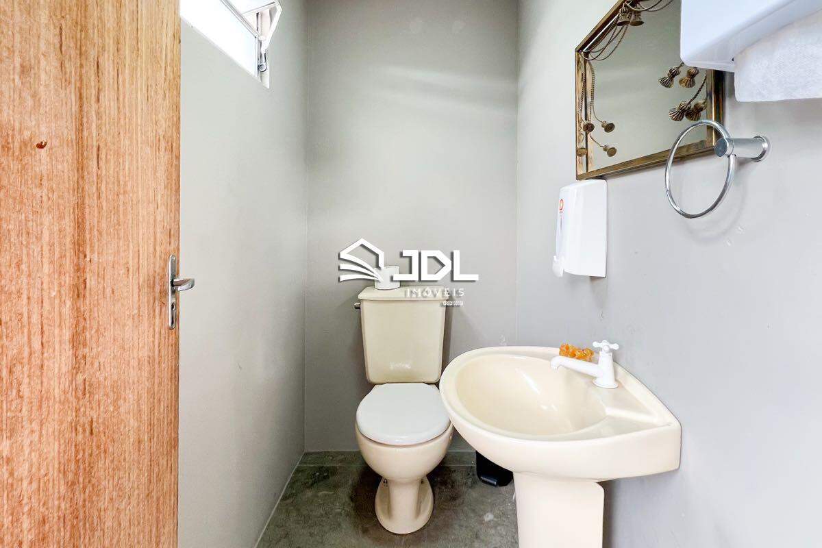 Casa à venda no bairro Escola Agrícola: 