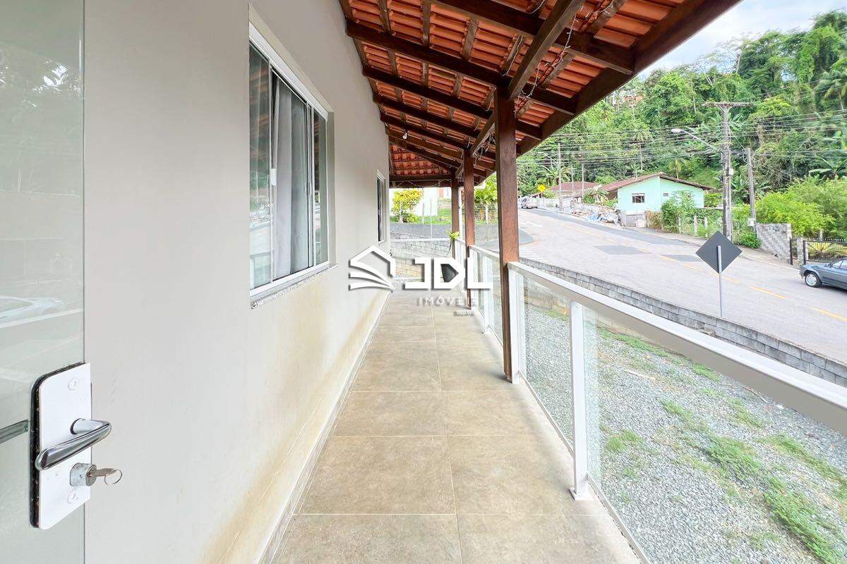 Casa à venda no bairro Escola Agrícola: 