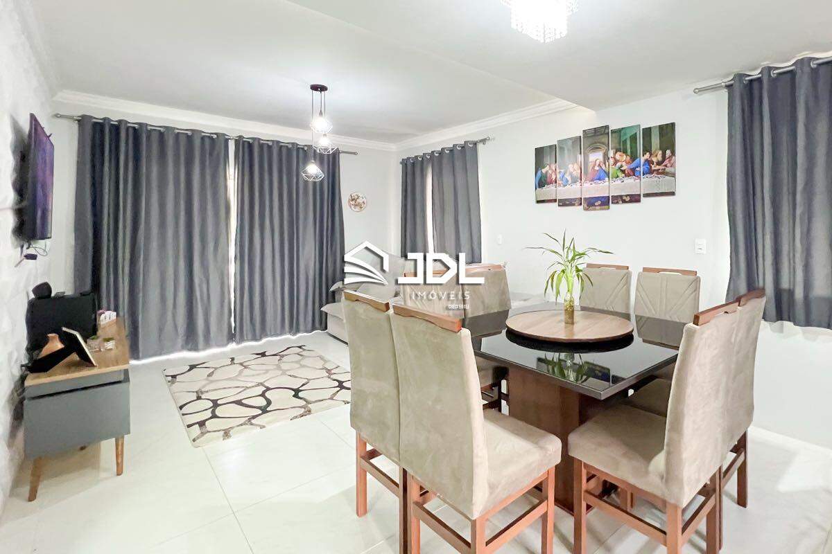 Casa à venda no bairro Escola Agrícola: 