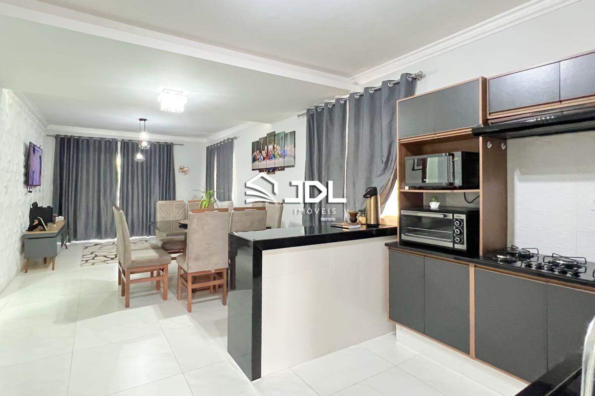 Casa à venda no bairro Escola Agrícola: 