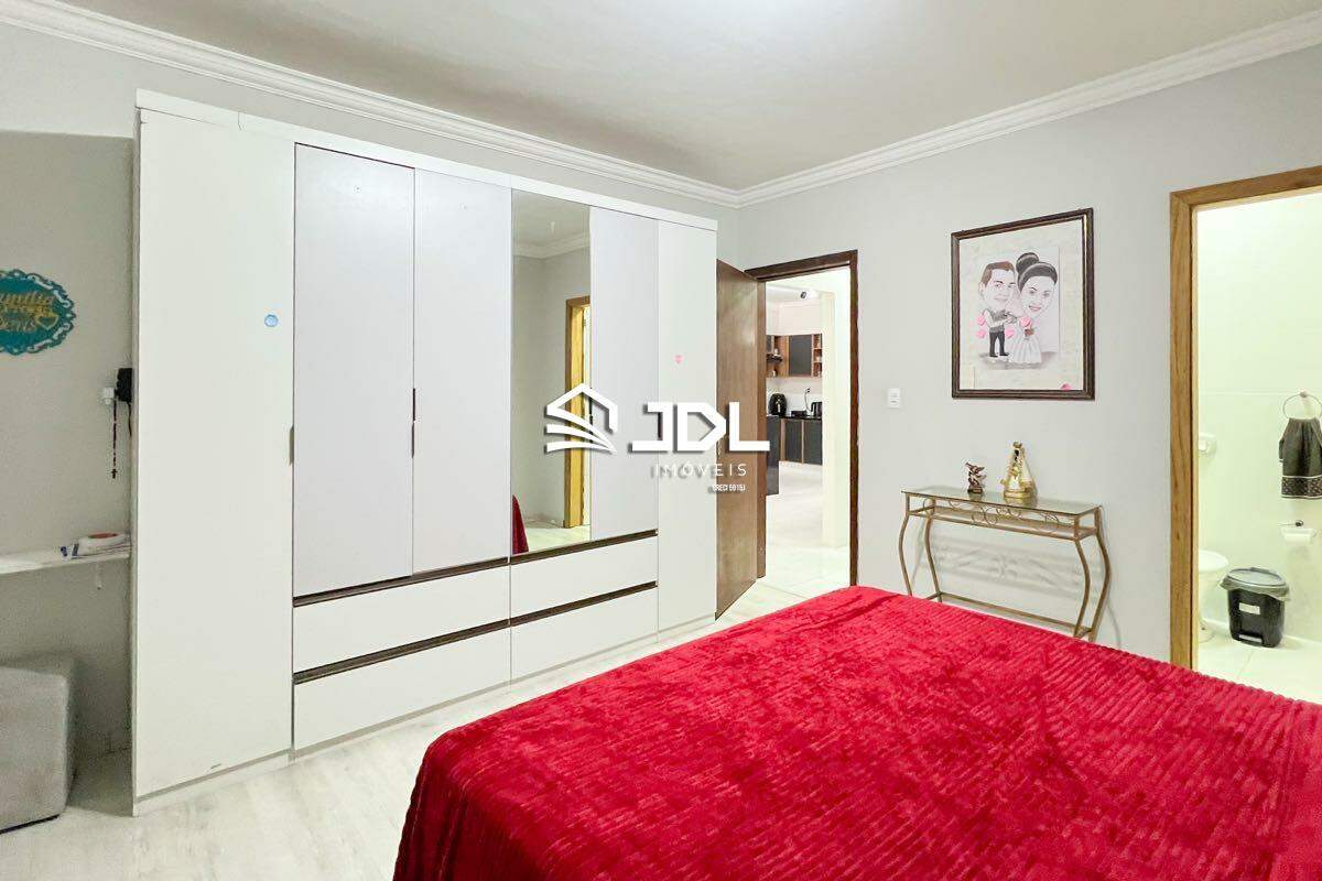 Casa à venda no bairro Escola Agrícola: 