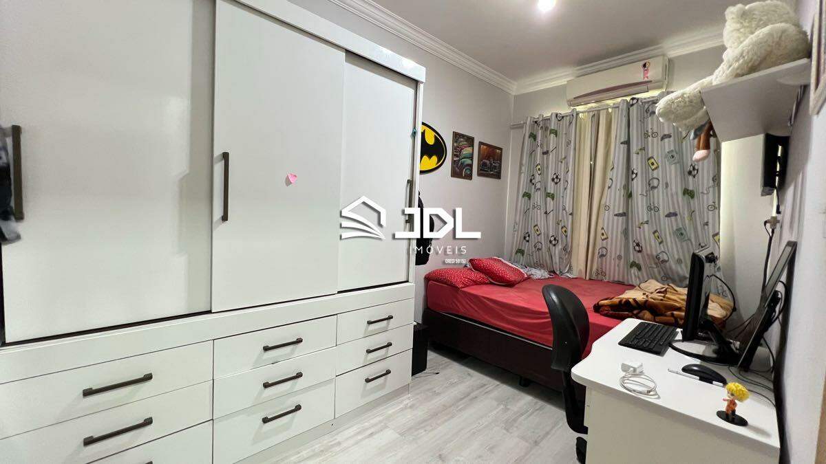 Casa à venda no bairro Escola Agrícola: 