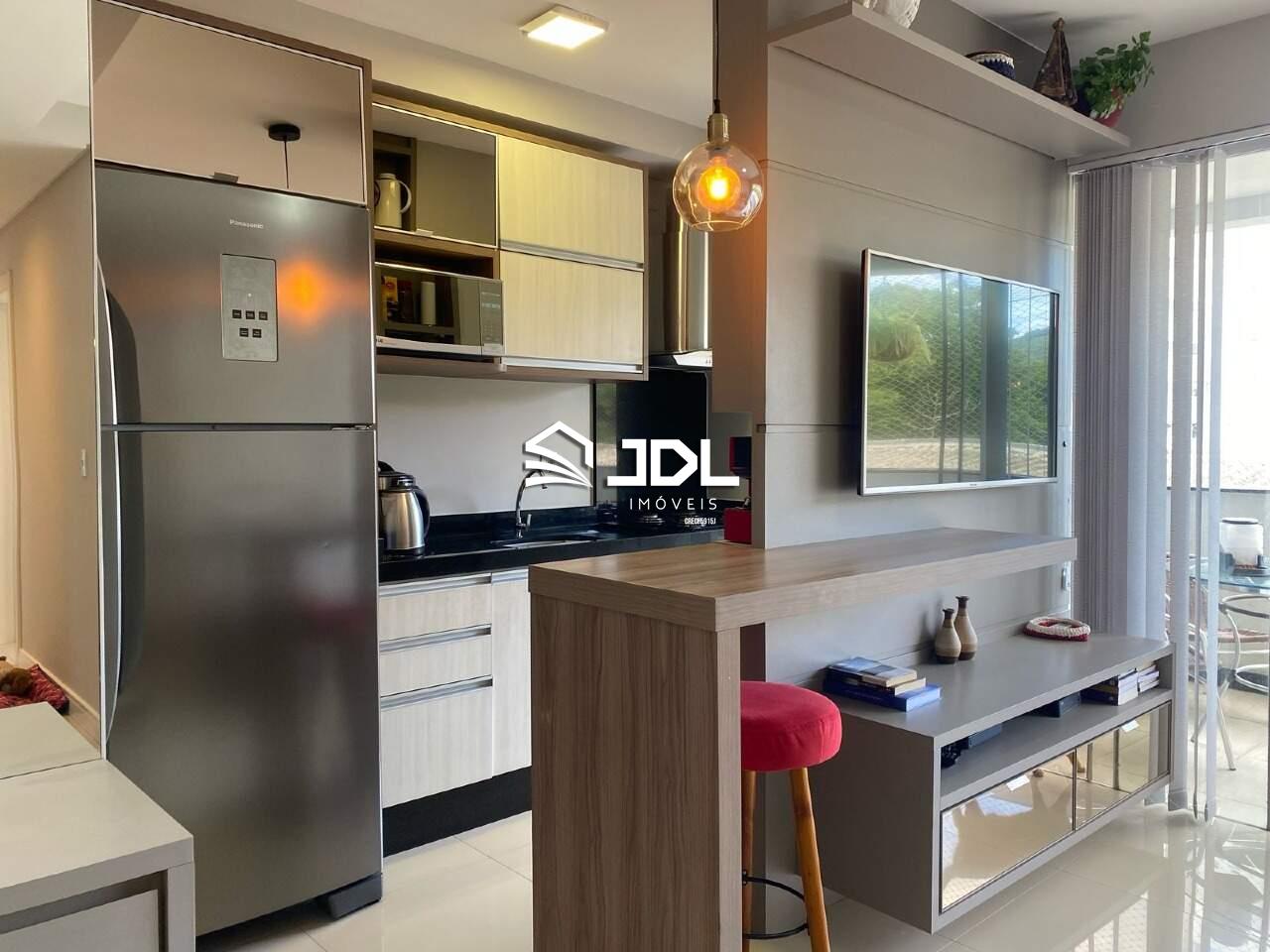 Apartamento à venda no bairro Velha: 