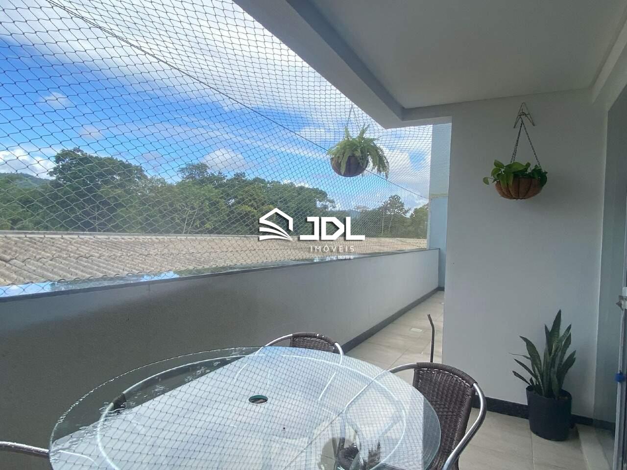 Apartamento à venda no bairro Velha: 