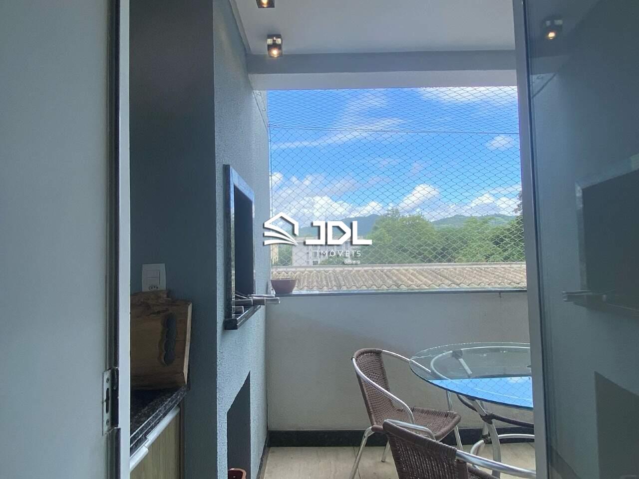 Apartamento à venda no bairro Velha: 