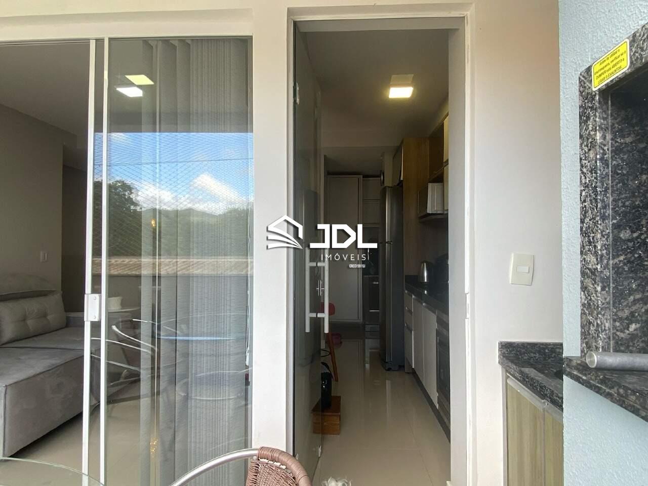 Apartamento à venda no bairro Velha: 