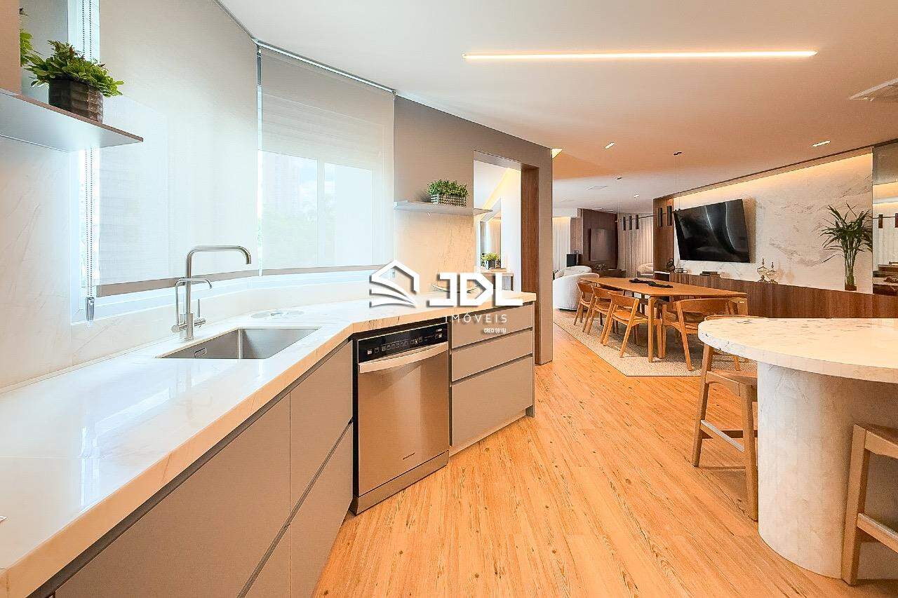 Apartamento à venda no bairro Victor Konder: 