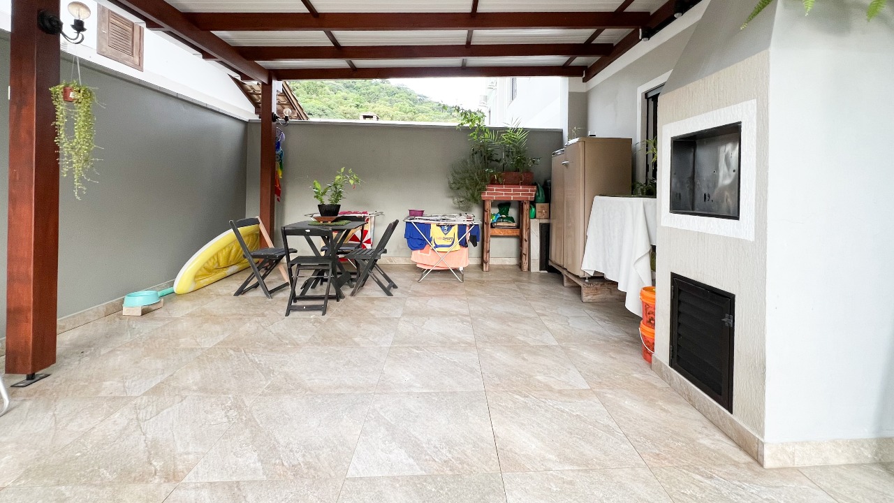 Casa à venda no bairro Salto do Norte: 