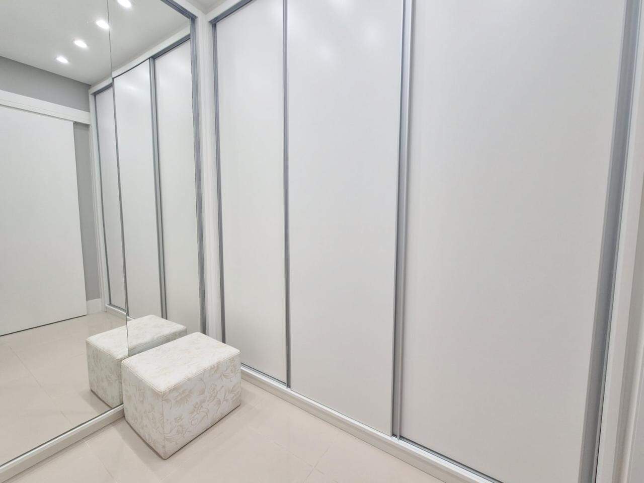 Apartamento à venda no bairro Vila Nova: 