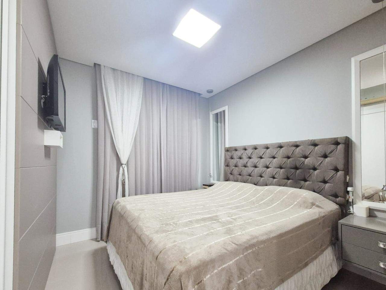 Apartamento à venda no bairro Vila Nova: 