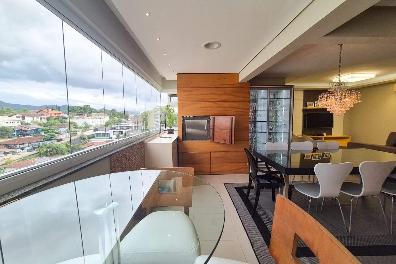 Apartamento à venda no bairro Vila Nova: 