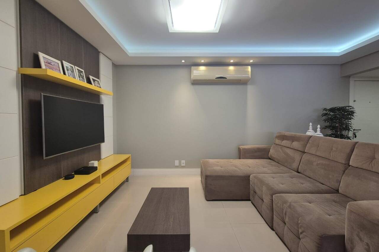 Apartamento à venda no bairro Vila Nova: 