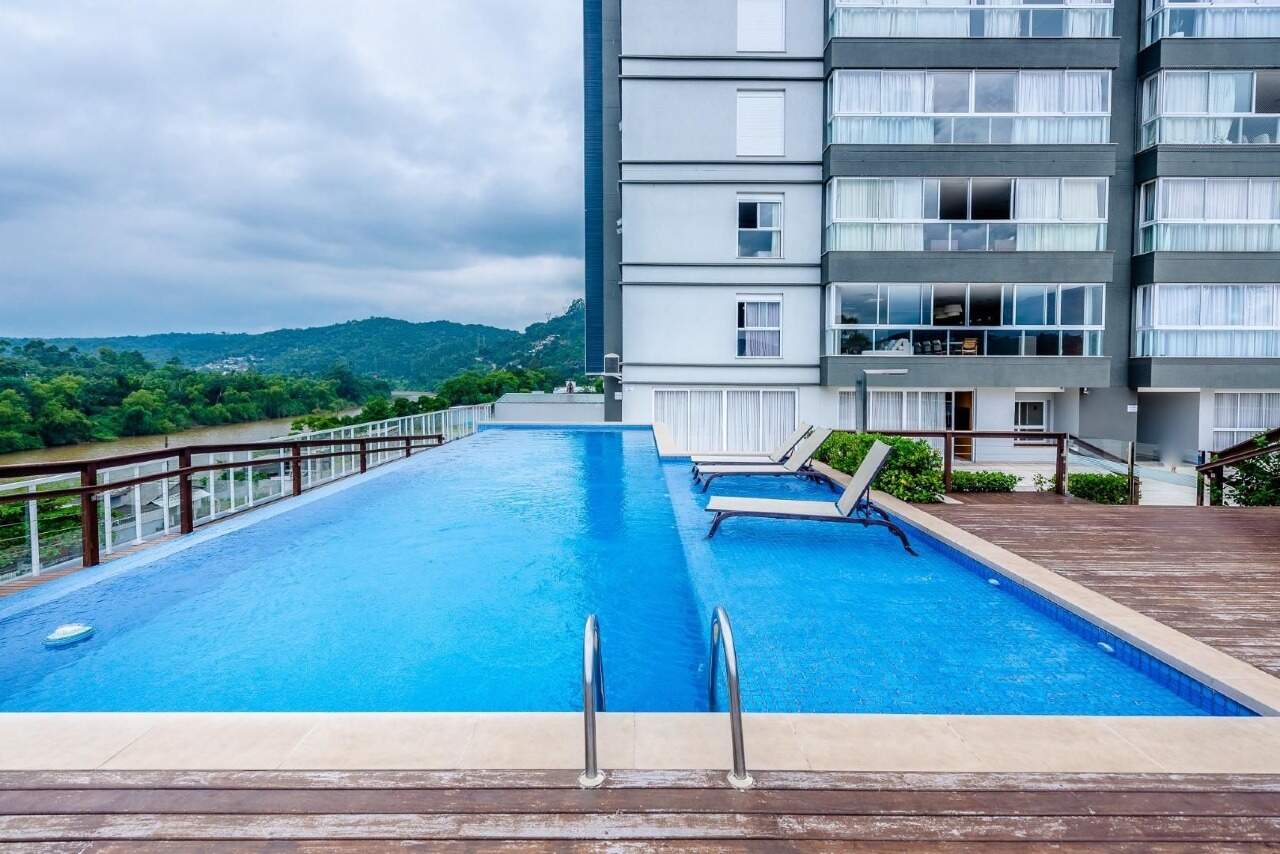 Apartamento à venda no bairro Vorstadt: 