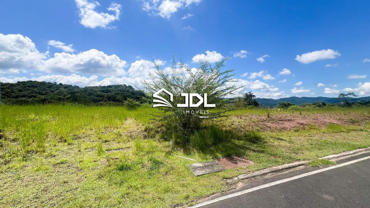 Terreno à venda no bairro Ponta Aguda: 