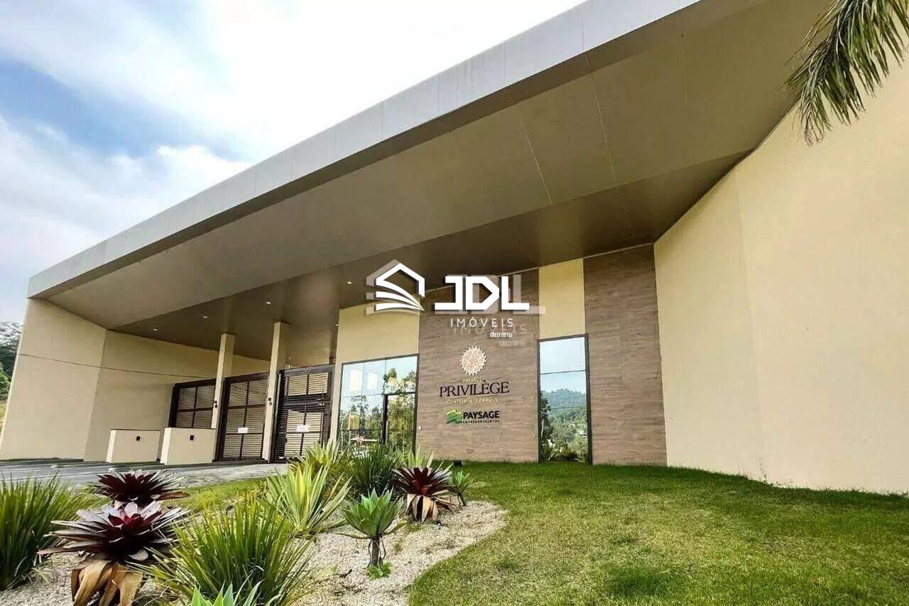 Terreno à venda no bairro Ponta Aguda: 