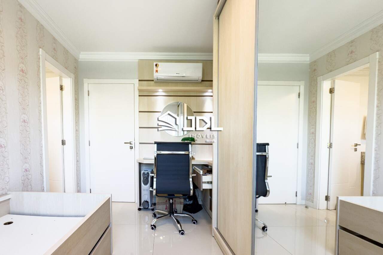 Apartamento à venda no bairro Velha: 