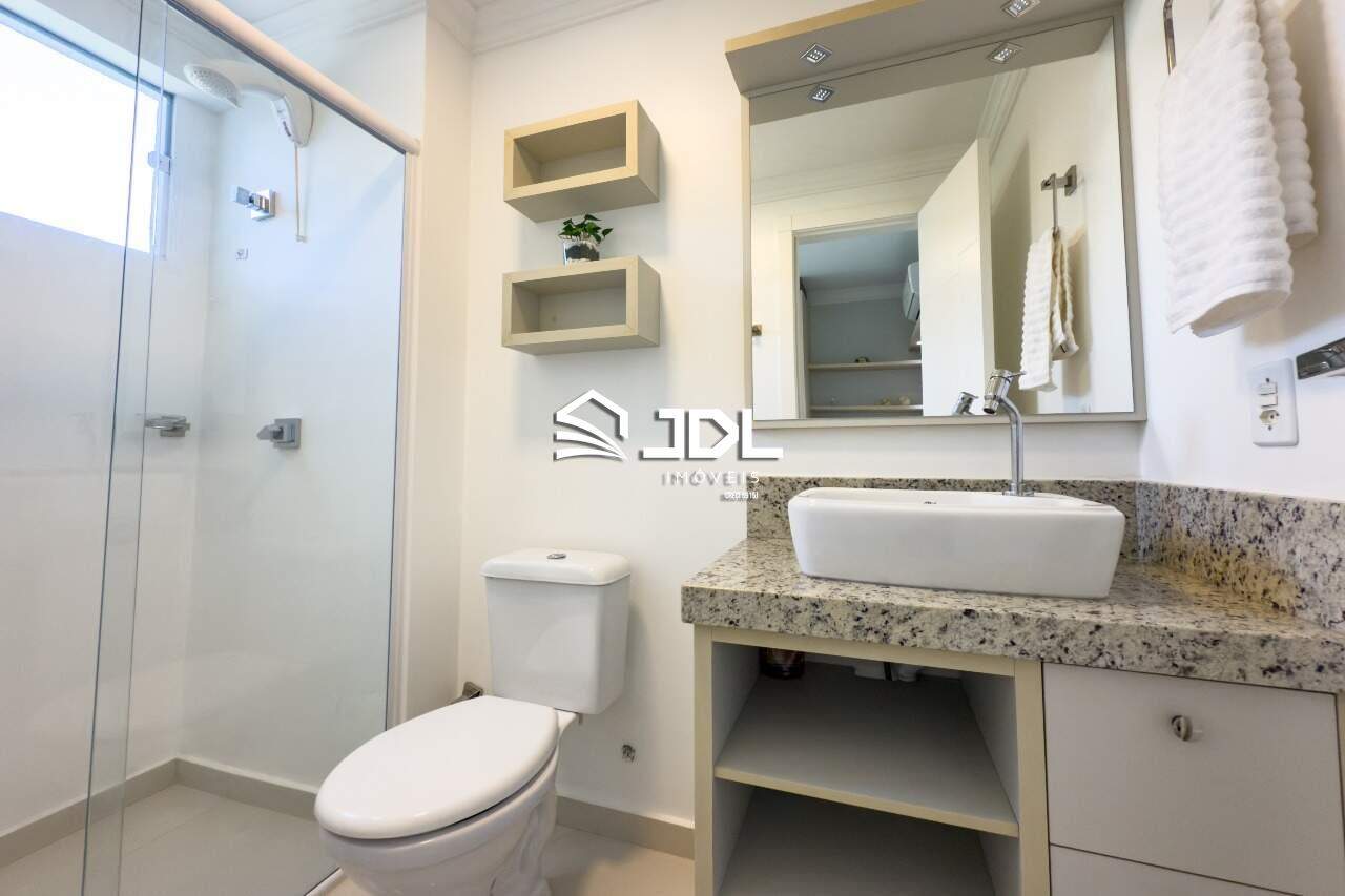 Apartamento à venda no bairro Velha: 