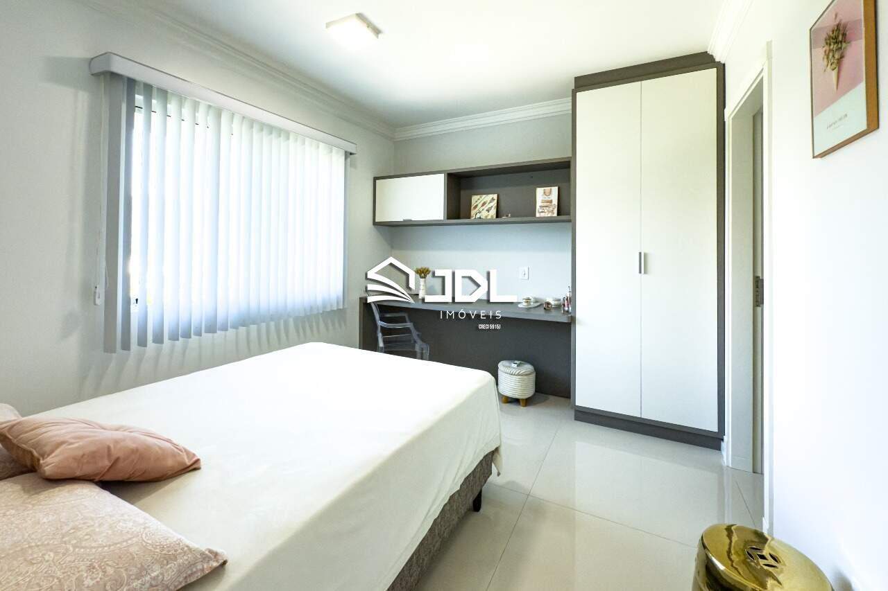 Apartamento à venda no bairro Velha: 