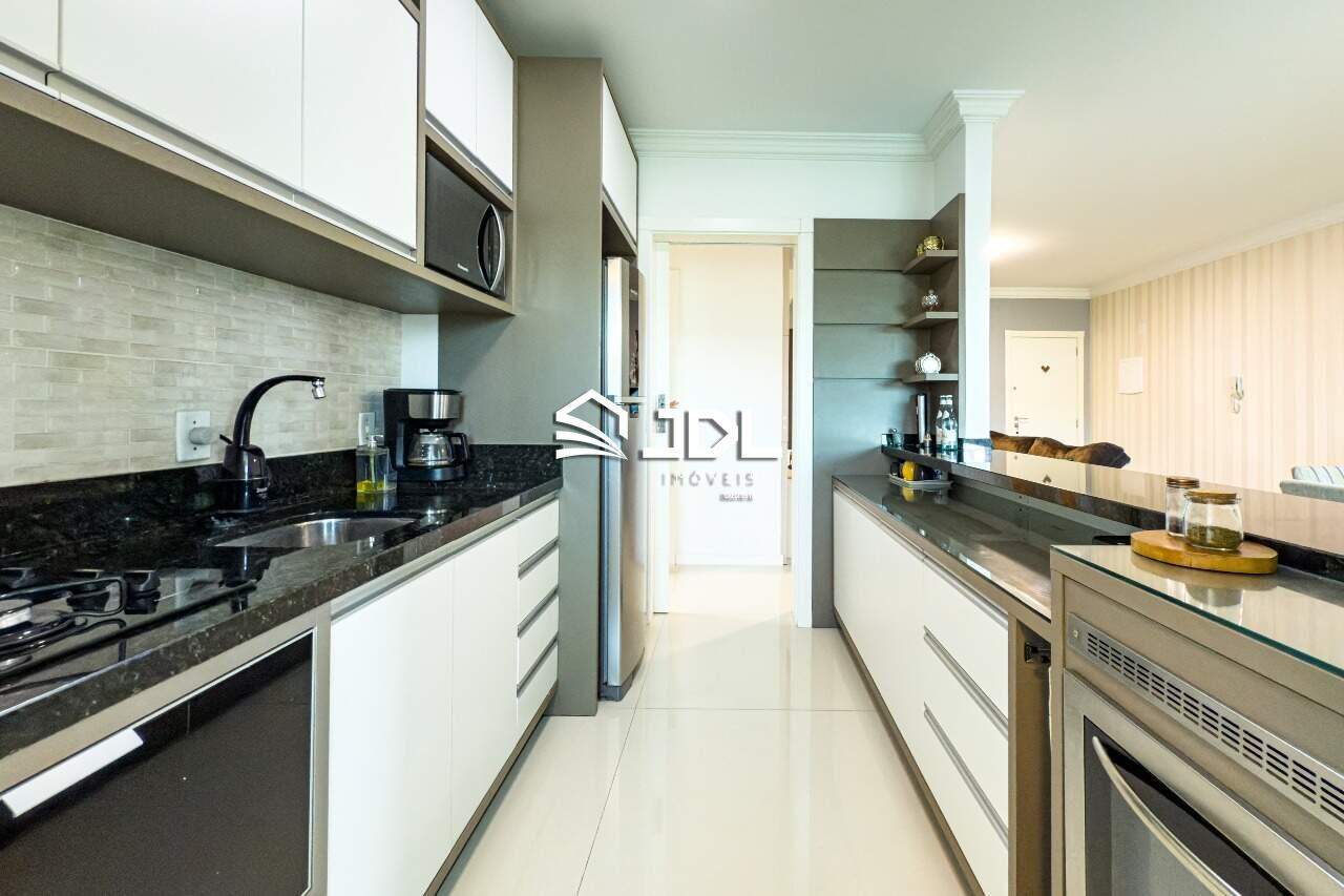 Apartamento à venda no bairro Velha: 