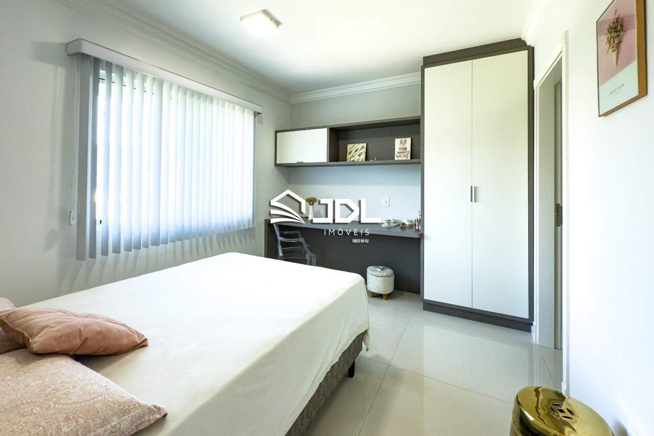 Apartamento à venda no bairro Velha: 