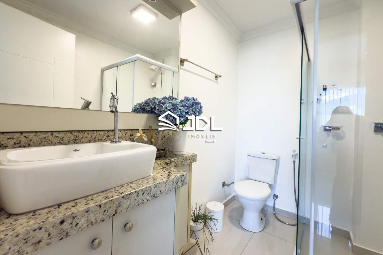 Apartamento à venda no bairro Velha: 