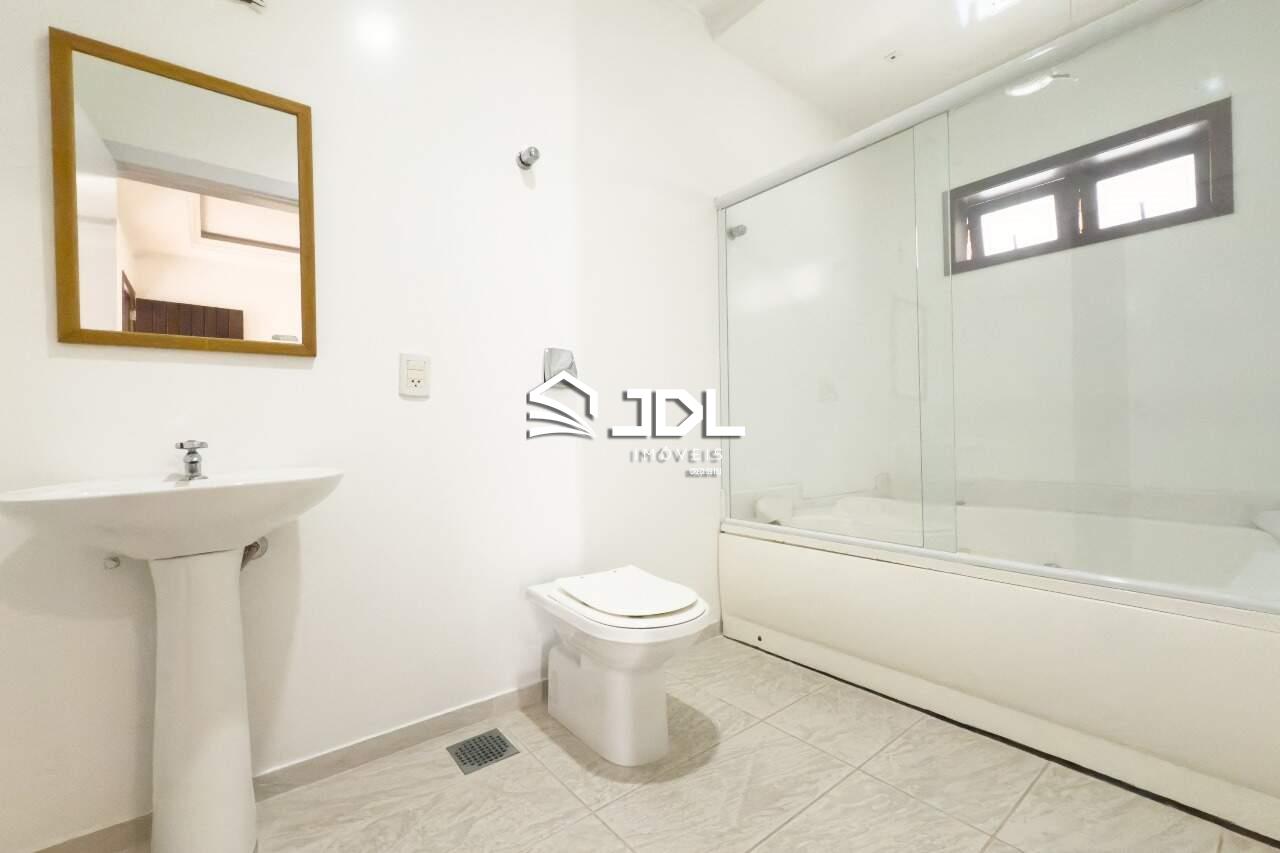 Casa à venda no bairro Escola Agrícola: 