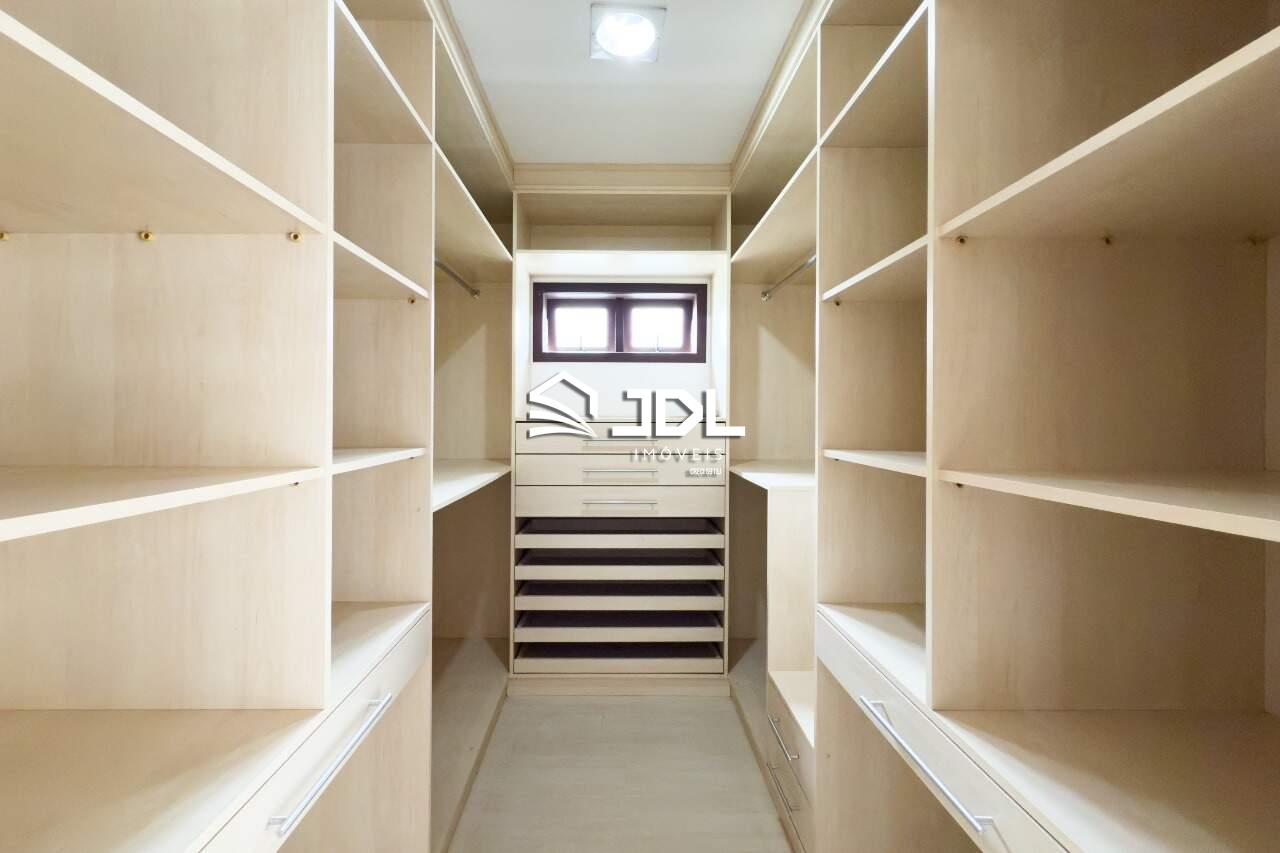 Casa à venda no bairro Escola Agrícola: 