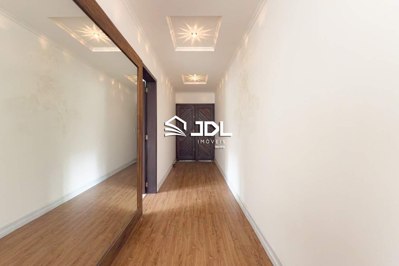 Casa à venda no bairro Escola Agrícola: 