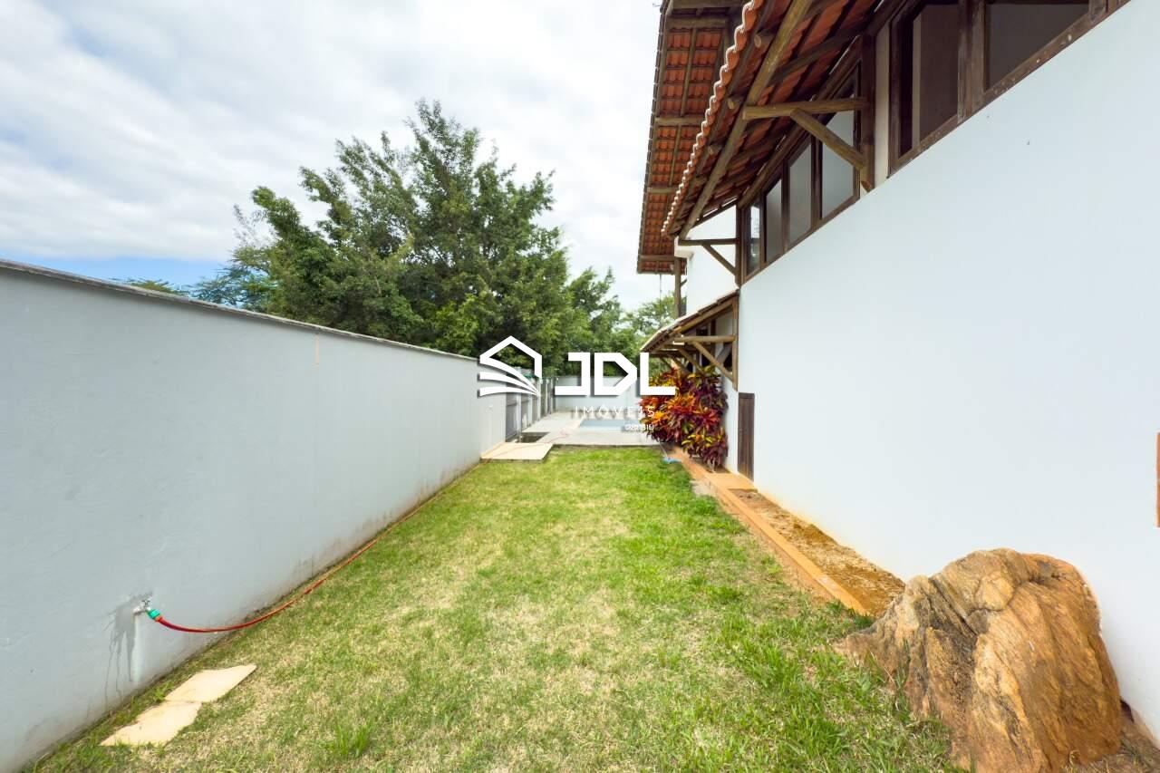 Casa à venda no bairro Escola Agrícola: 