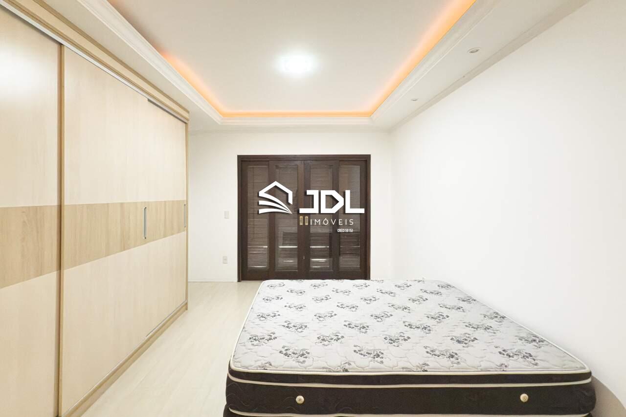 Casa à venda no bairro Escola Agrícola: 