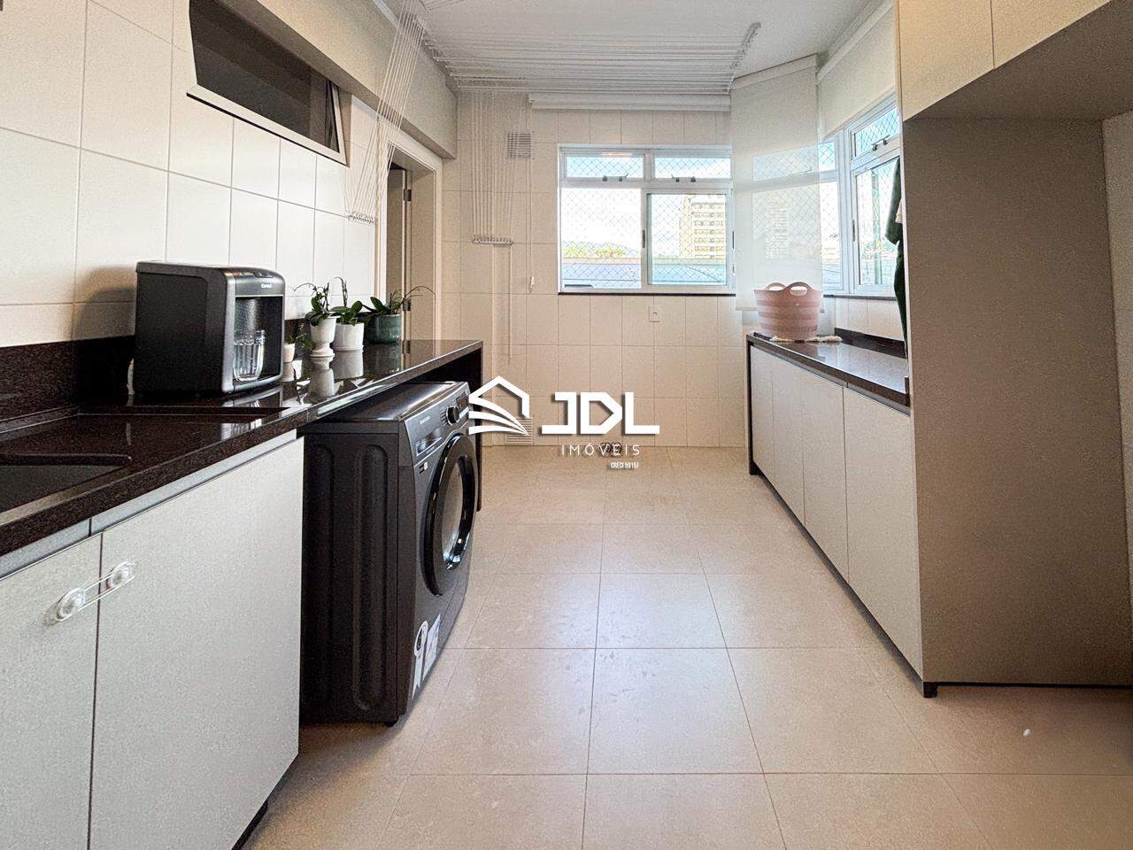 Apartamento à venda no bairro Ponta Aguda: 