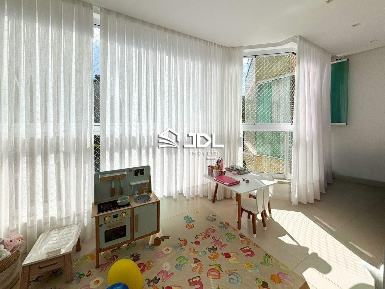 Apartamento à venda no bairro Ponta Aguda: 