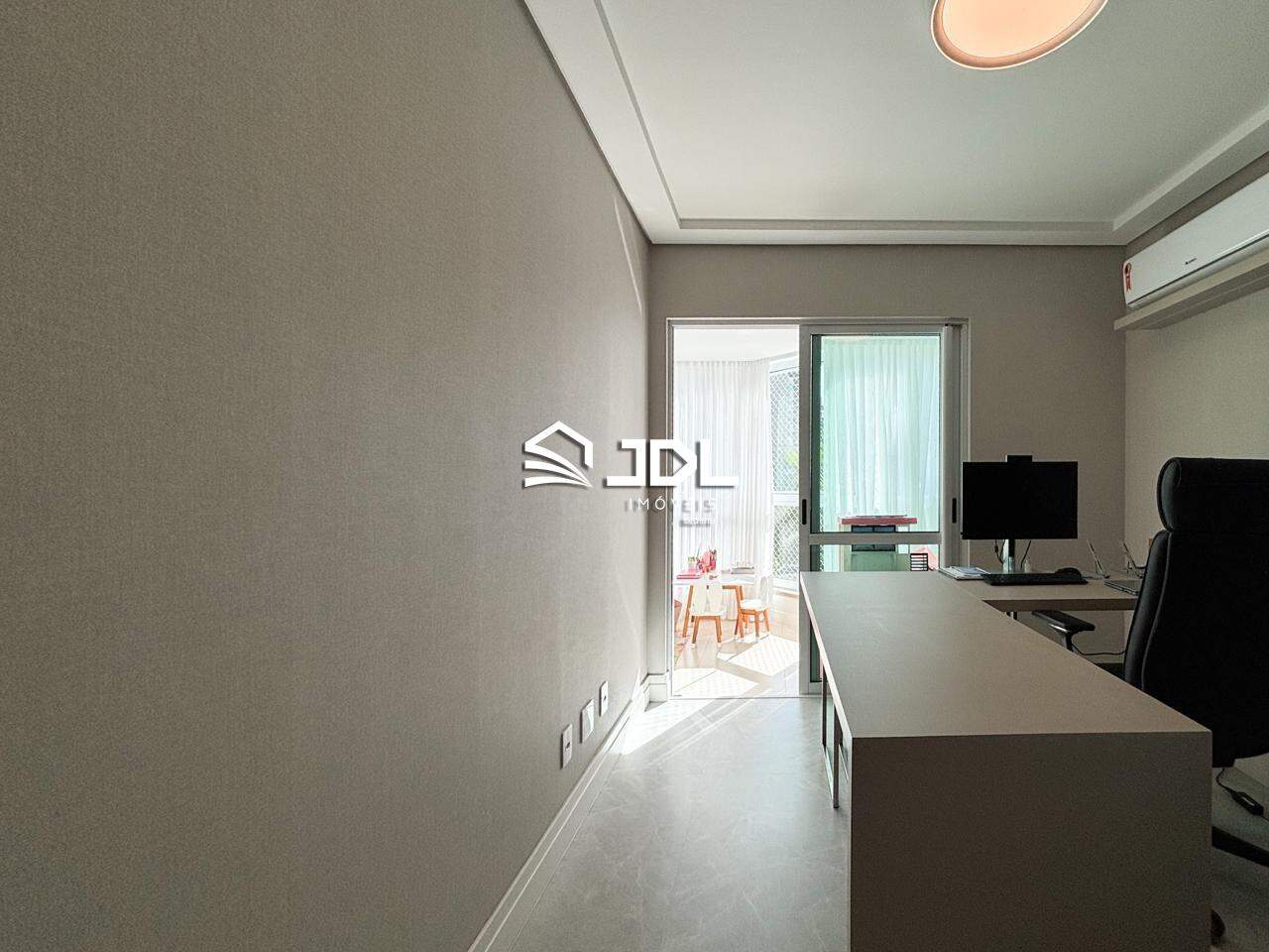 Apartamento à venda no bairro Ponta Aguda: 