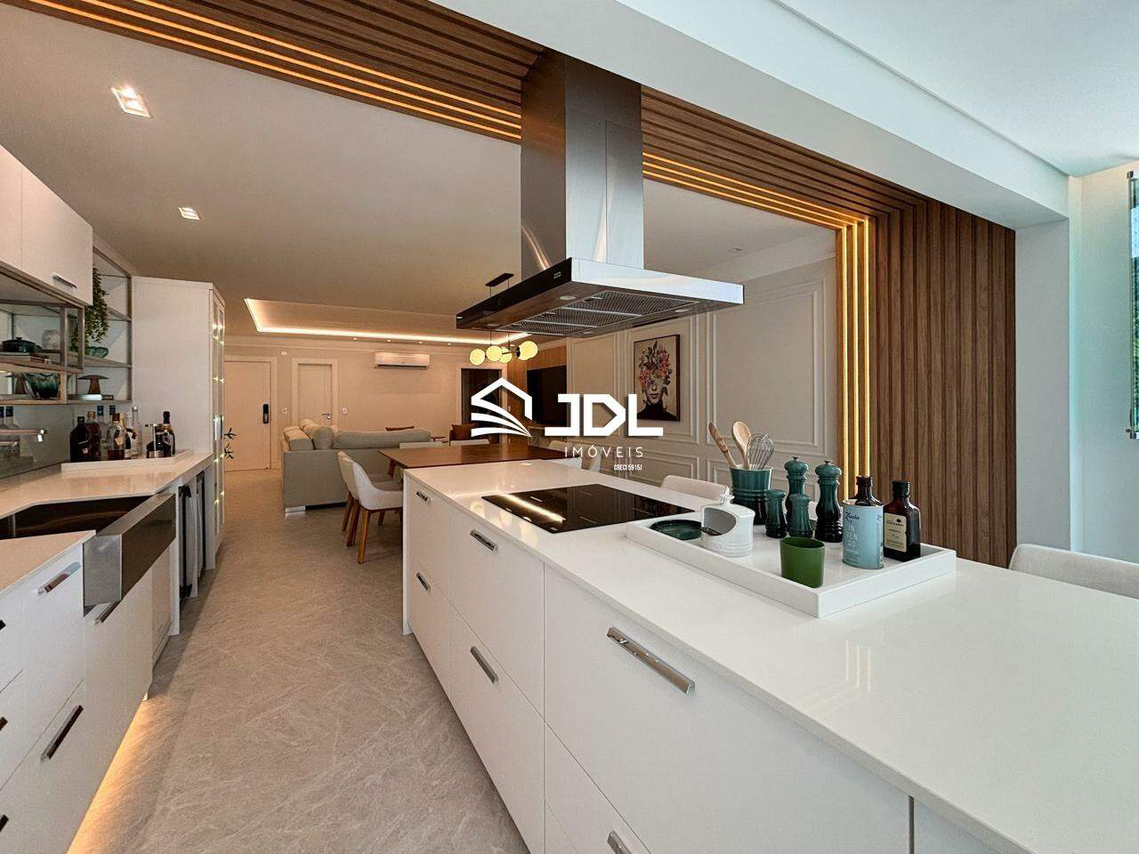 Apartamento à venda no bairro Ponta Aguda: 