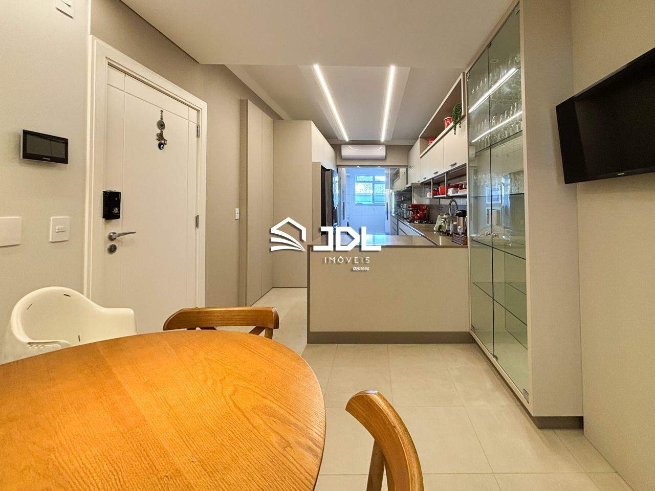 Apartamento à venda no bairro Ponta Aguda: 