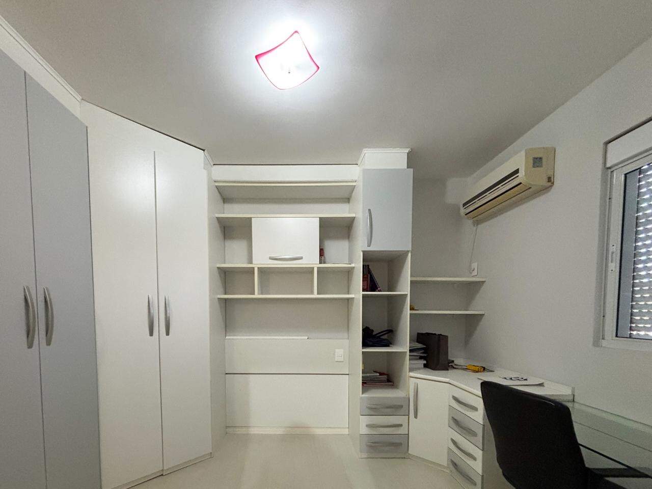 Apartamento à venda no bairro Victor Konder: 
