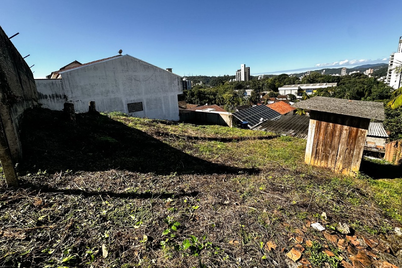 Terreno à venda no bairro Itoupava Seca: 