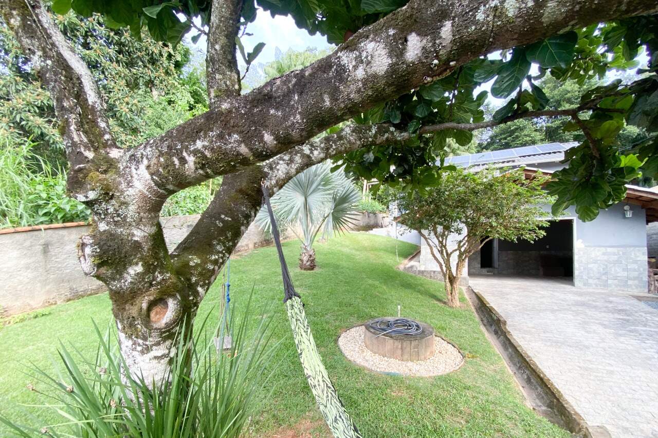 Casa à venda no bairro Velha Central: 