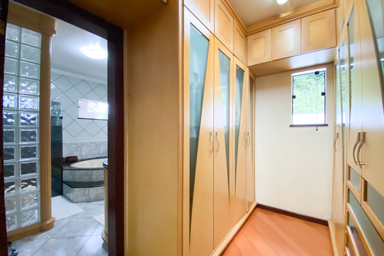 Casa à venda no bairro Velha: 